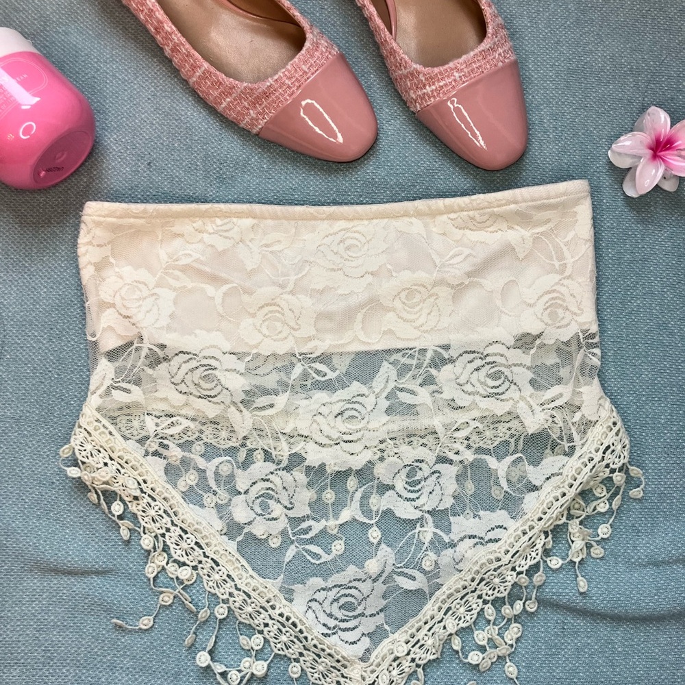 Edikted Cream Bandeau Shirt